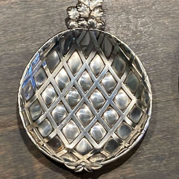 Trinket holders or maybe coasters by Eleanor Claire - Picture 2 of 5